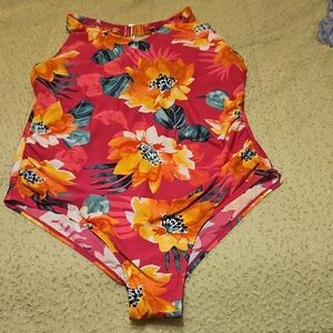 NWOT Kona Sol Swimsuit